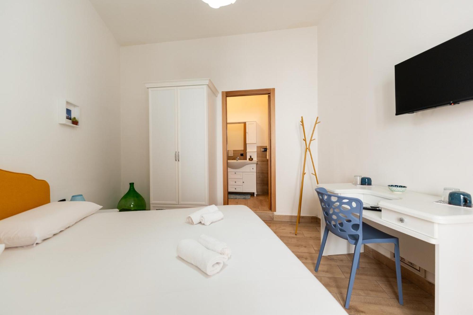 Hotel Tombolata à Naples Extérieur photo