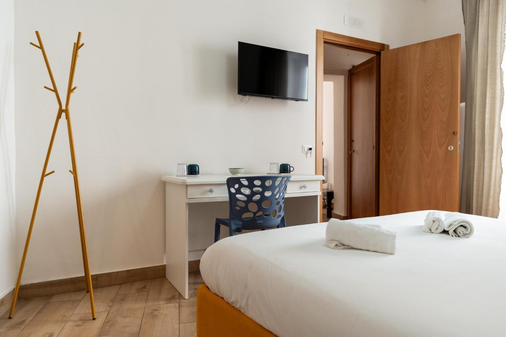 Hotel Tombolata à Naples Extérieur photo