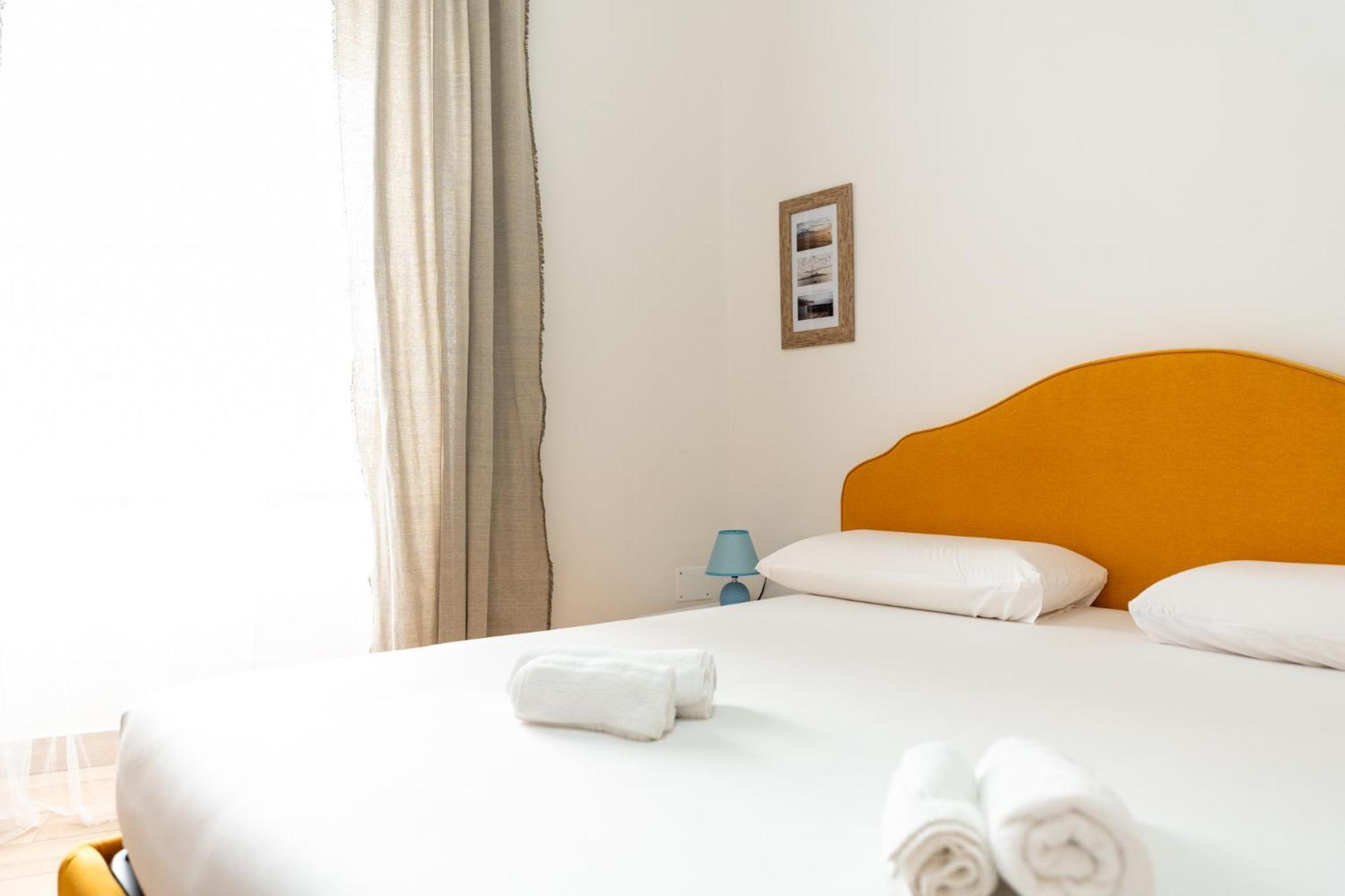 Hotel Tombolata à Naples Extérieur photo