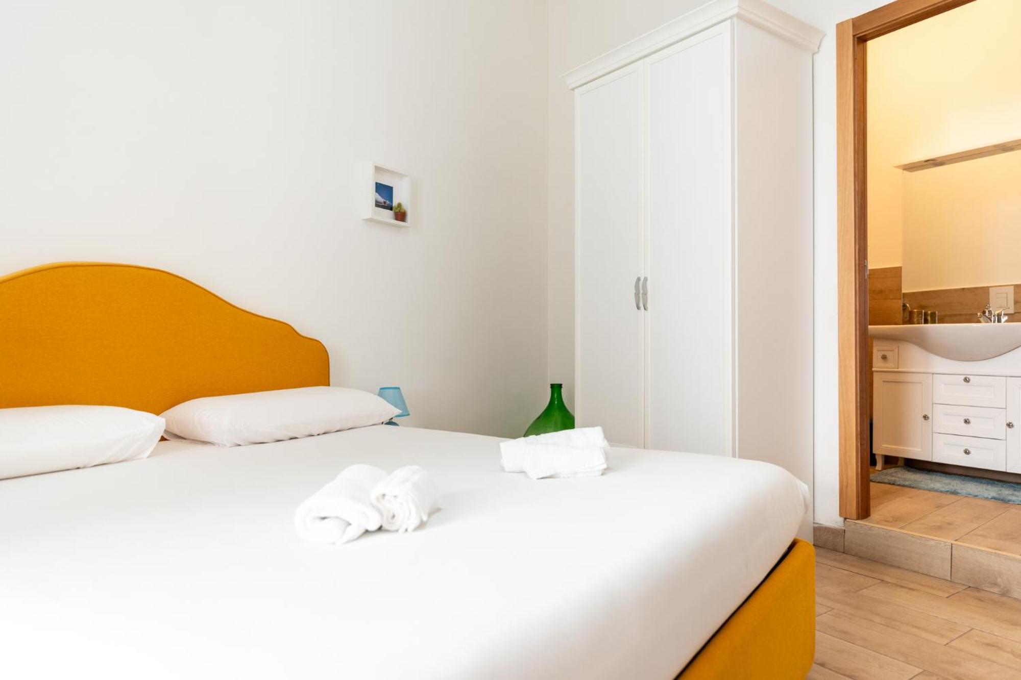 Hotel Tombolata à Naples Extérieur photo