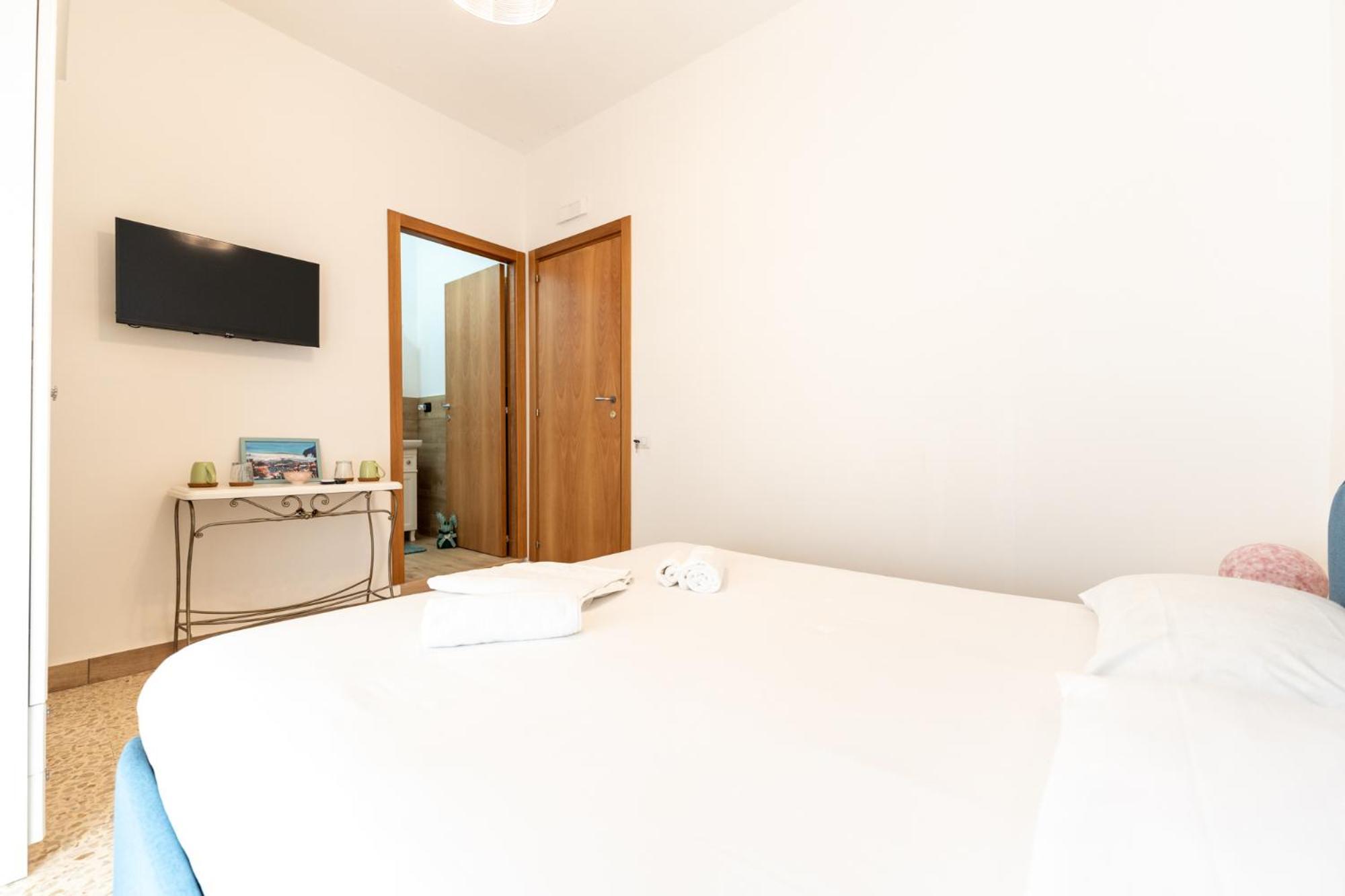 Hotel Tombolata à Naples Extérieur photo