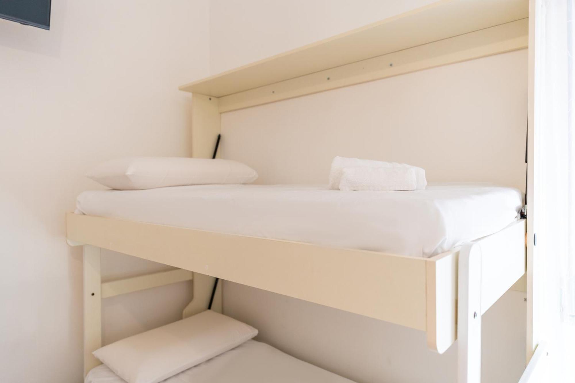 Hotel Tombolata à Naples Extérieur photo